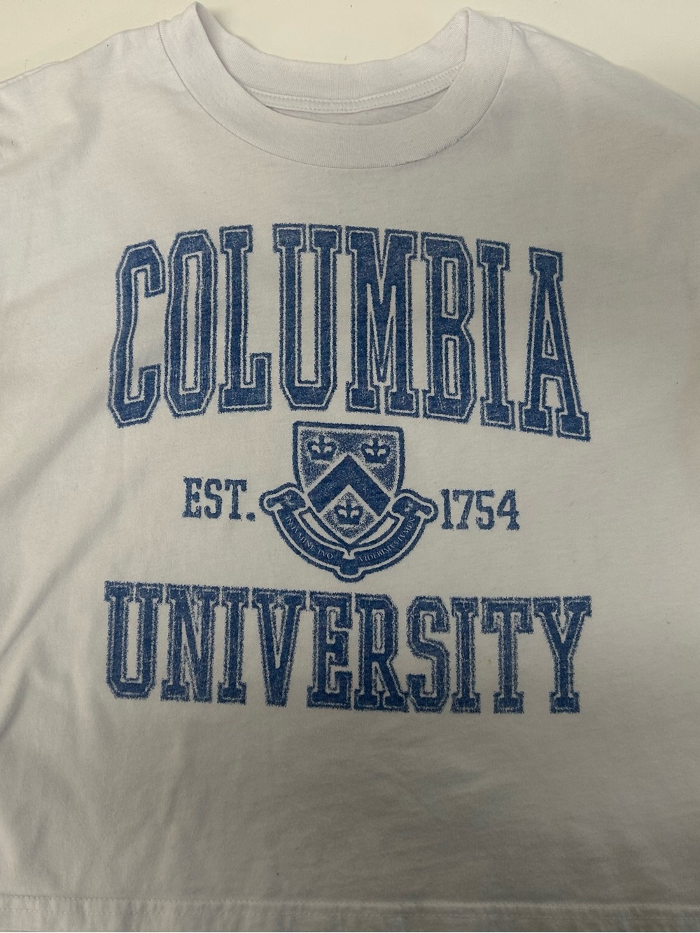 Women’s cropped Columbia University Short Sleeve Tee